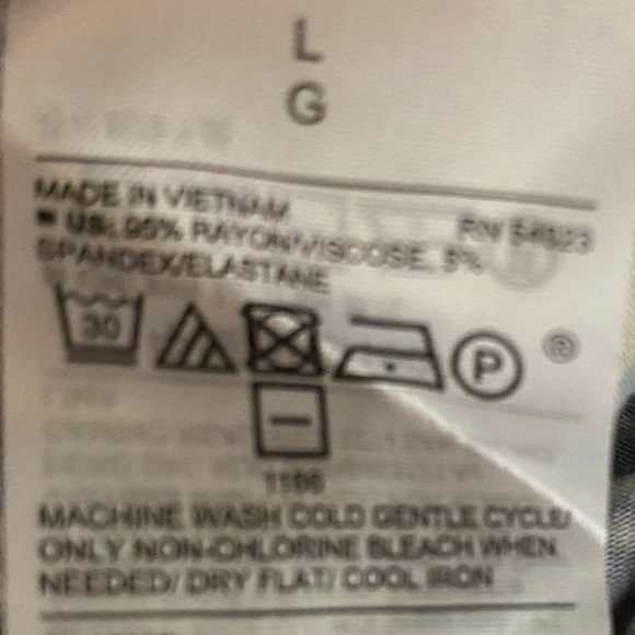 Old Navy Womens Size Large Romper Blue Yellow Floral Stretch Scoop Button - Picture 12 of 12